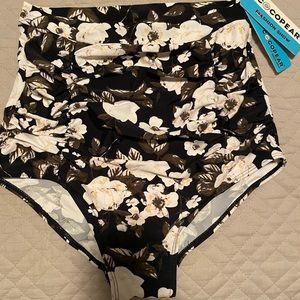 NWT. High waisted swim bottoms
